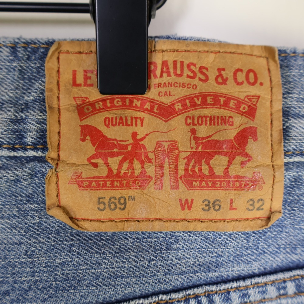 Levi's 569 Loose Straight Jeans 36x32 Baggy Y2K Mid Wash Blue Denim Whiskers - Picture 5 of 16